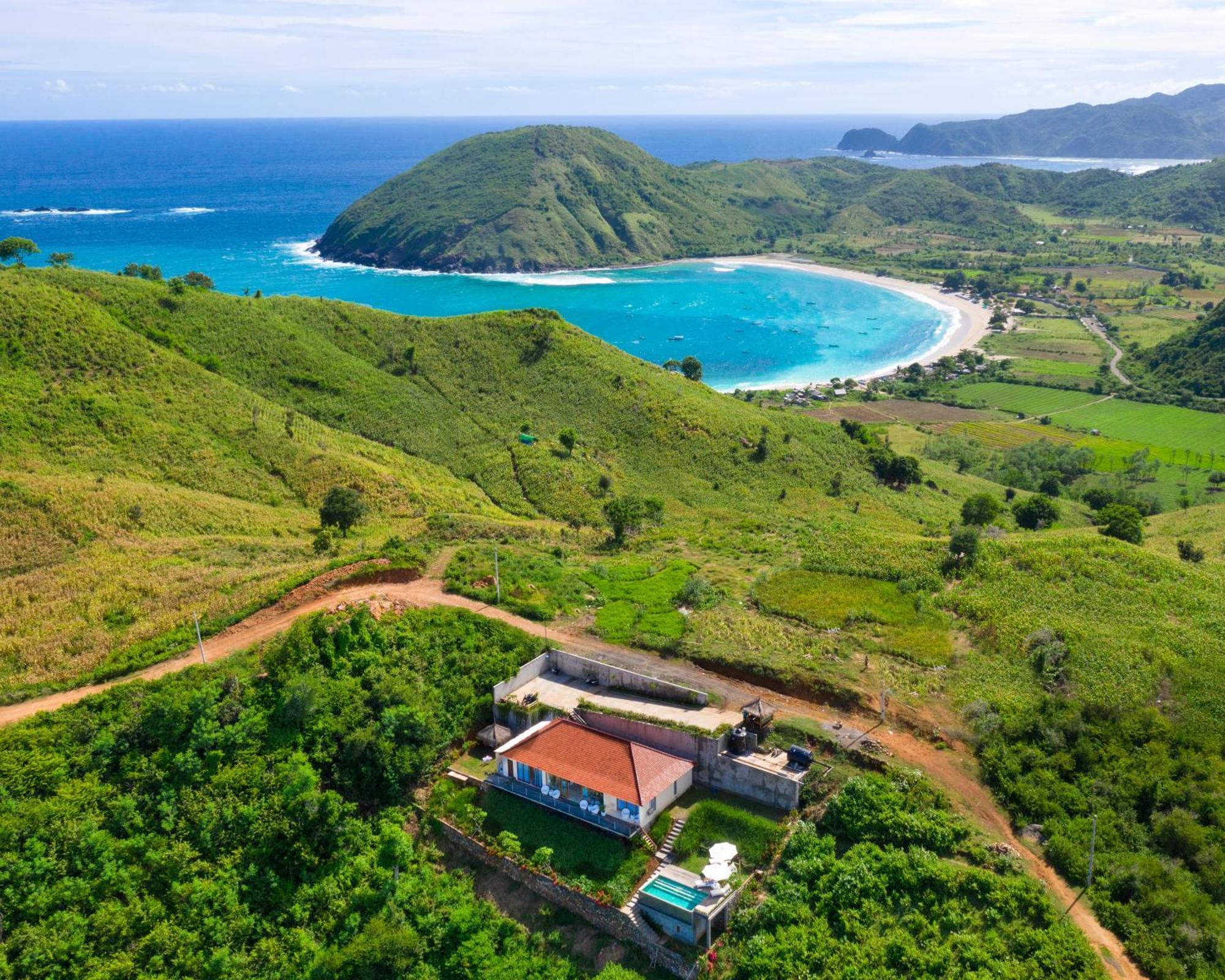 Villa Atas Pelangi Kuta  Екстер'єр фото